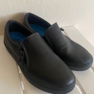 Dr.Scholls black shoes slip on, slip resistant size 8.5